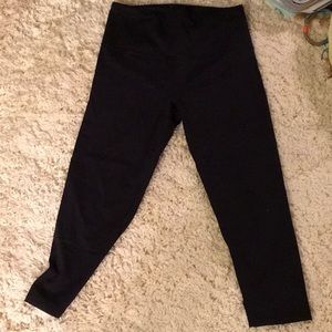Six pairs of workout leggings size M
